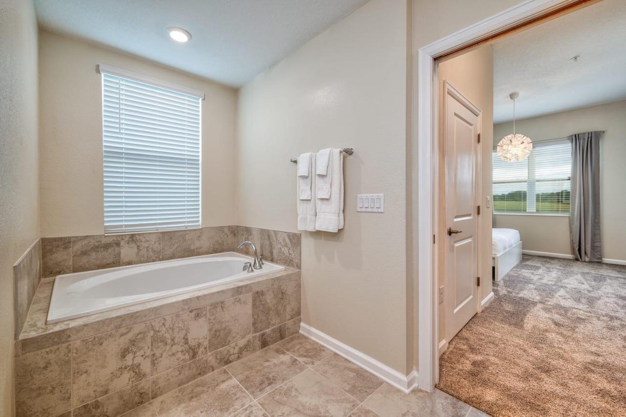Fantastic Home With Themed Bedroom Near Disney Kissimmee Bagian luar foto